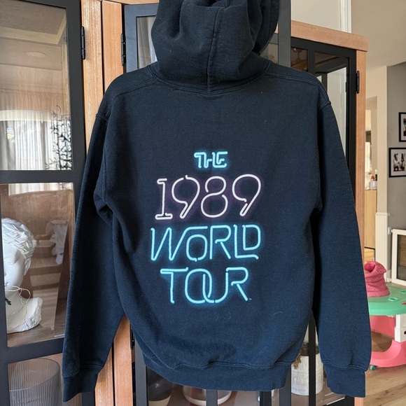 2015 Taylor Swift The 1989 World Tour hoodie concert merch official neon lights - Picture 1 of 6